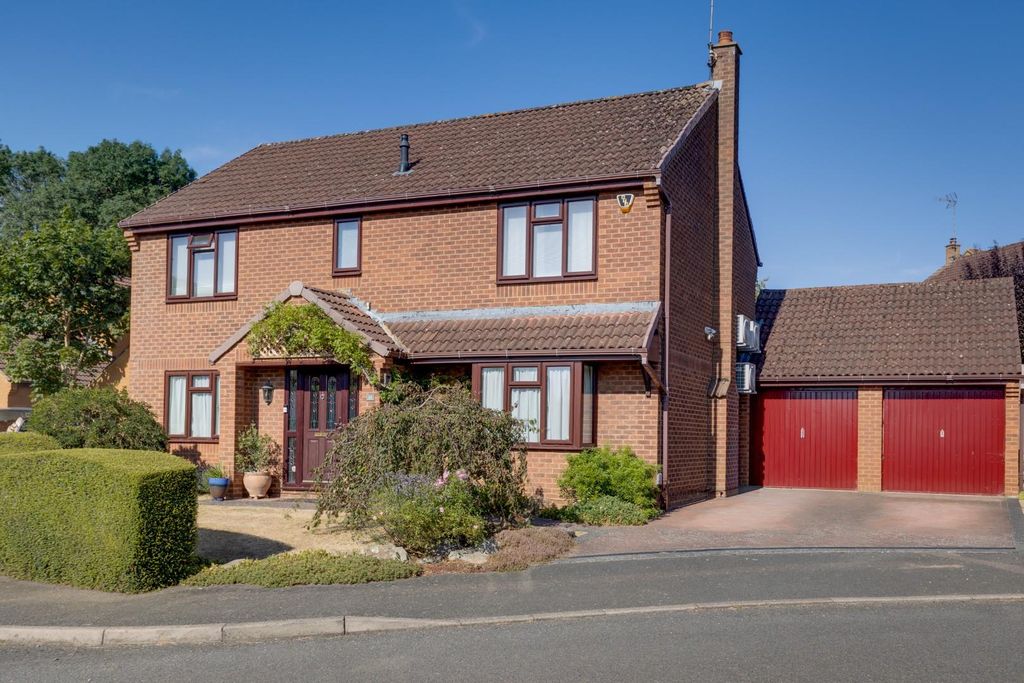 Property photo 1 of 17