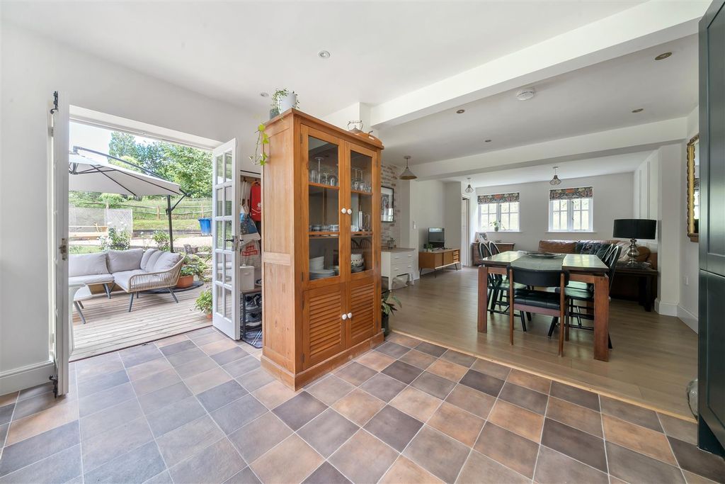 Property photo 3 of 19 Jubilee Cottage Kitchen-Living-Dining Room (2).Jpg