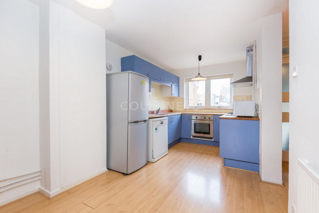 Property photo 2 of 17 Photo 13