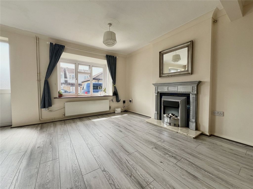 Property photo 2 of 15 Picture No. 01
