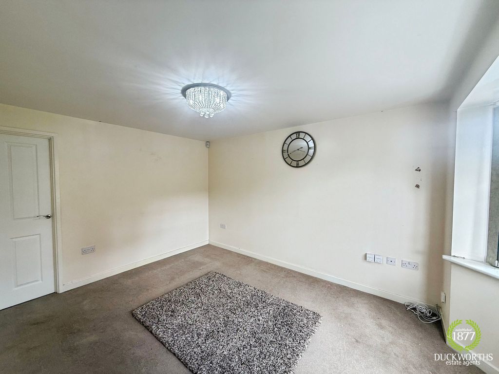 Property photo 2 of 30