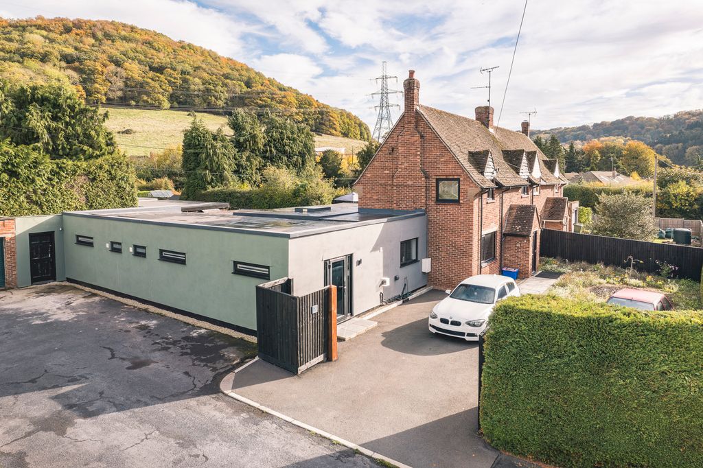 Property photo 1 of 25 Picture No. 30