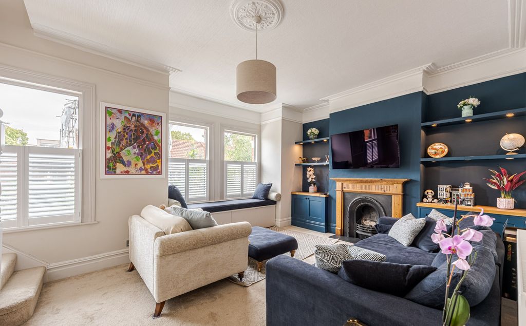 Property photo 1 of 16