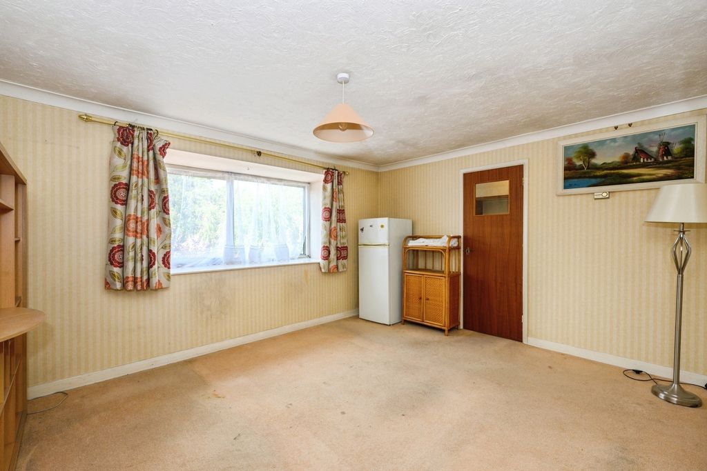 Property photo 2 of 11 Pbox-Img.Jpg