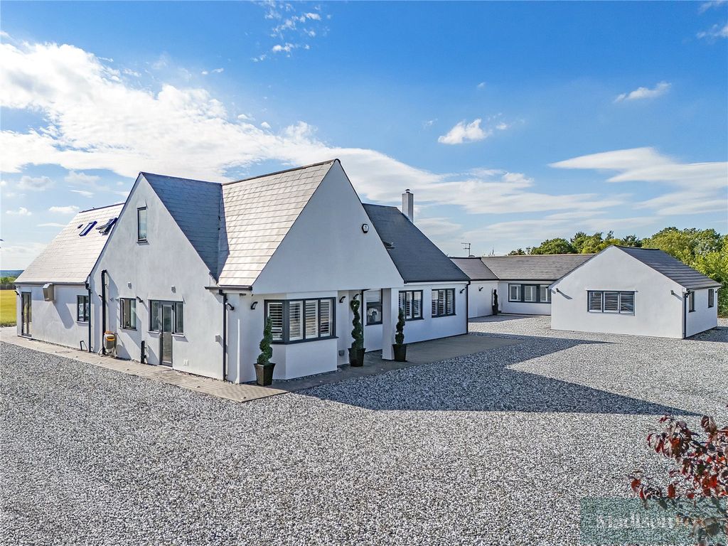 Property photo 2 of 53 Picture No. 02