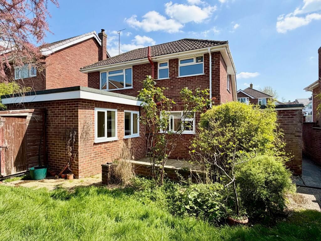 Property photo 2 of 13