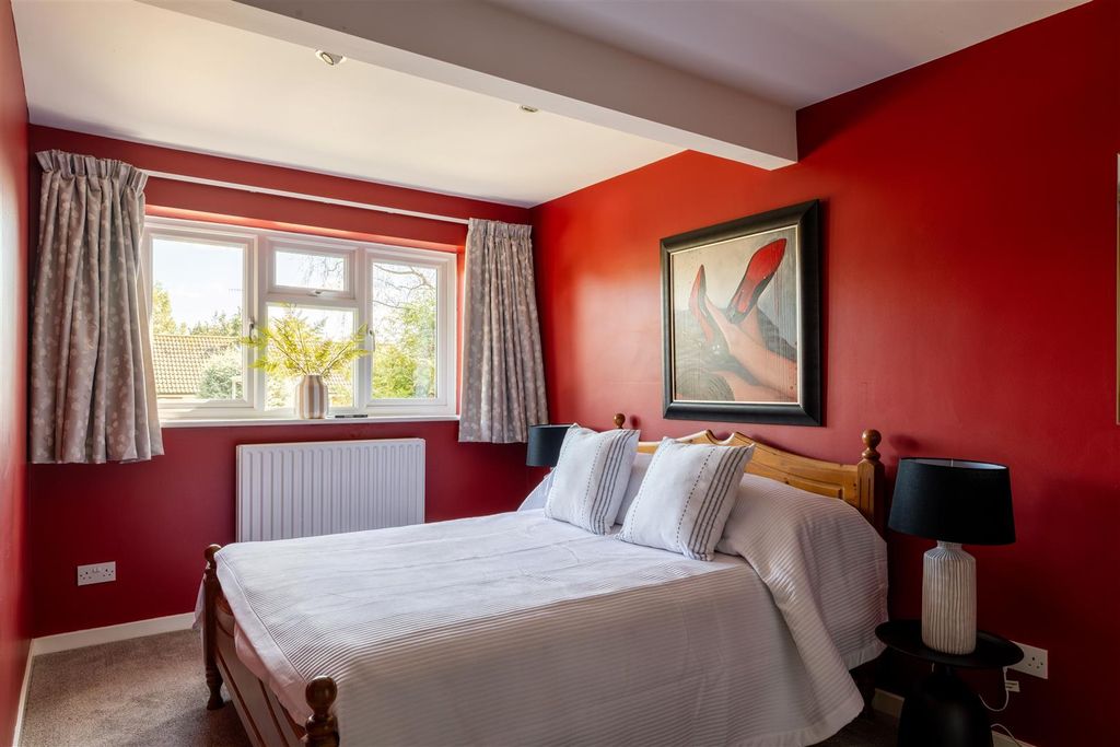 Additional image 22 of 4 bed detached house for saleBeaufort Close, Reigate RH2