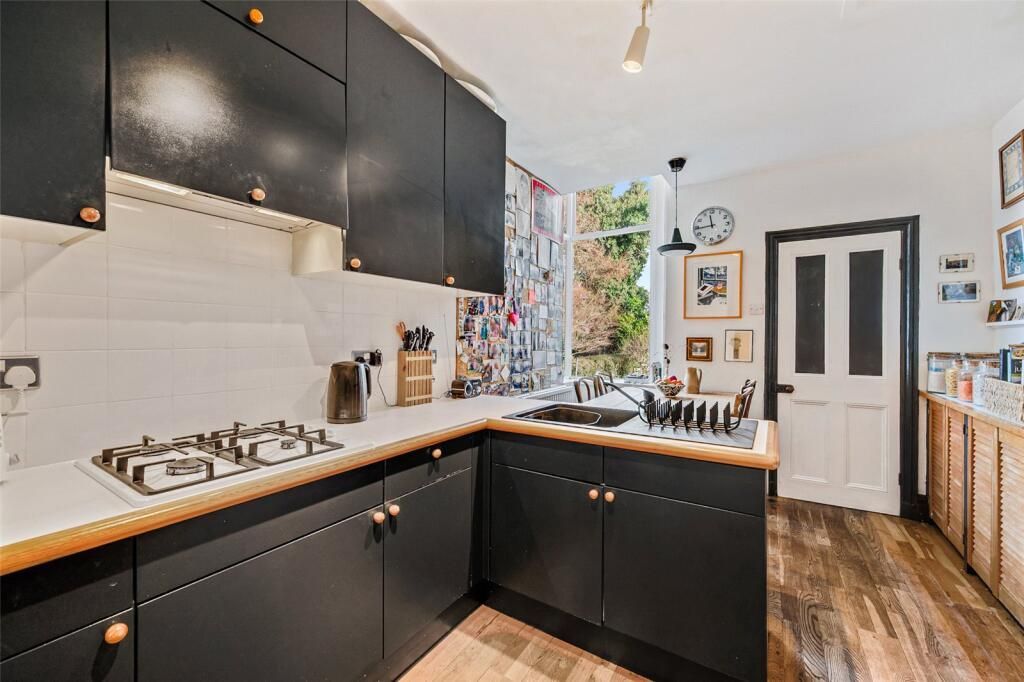 Property photo 1 of 3