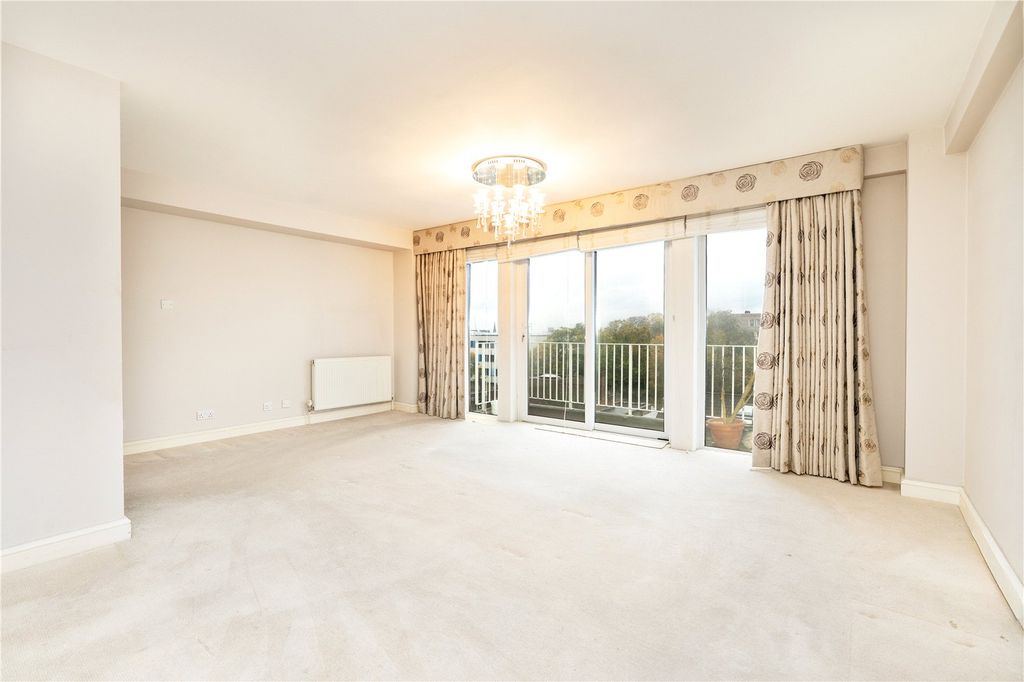 Property photo 2 of 10 Picture No. 04