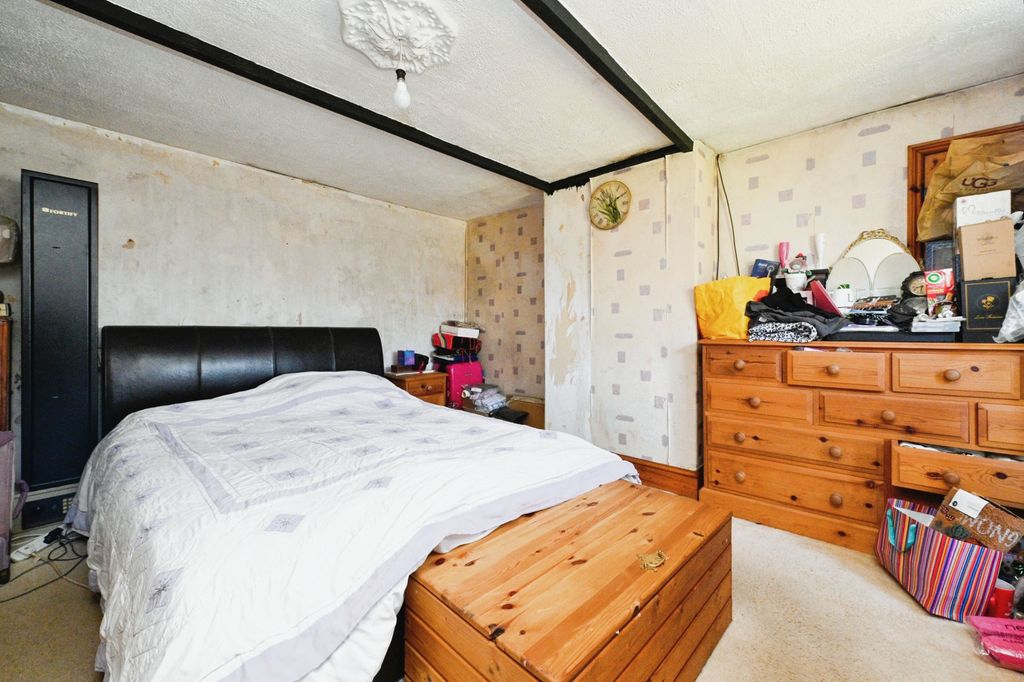 Property photo 3 of 17 Photography