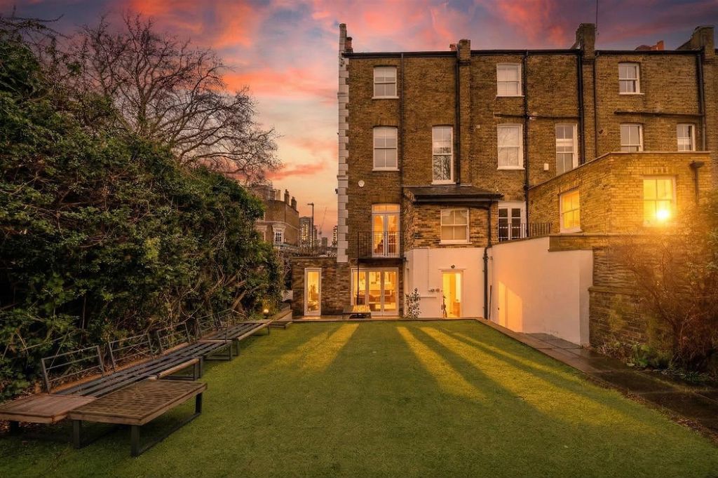 Property photo 1 of 14