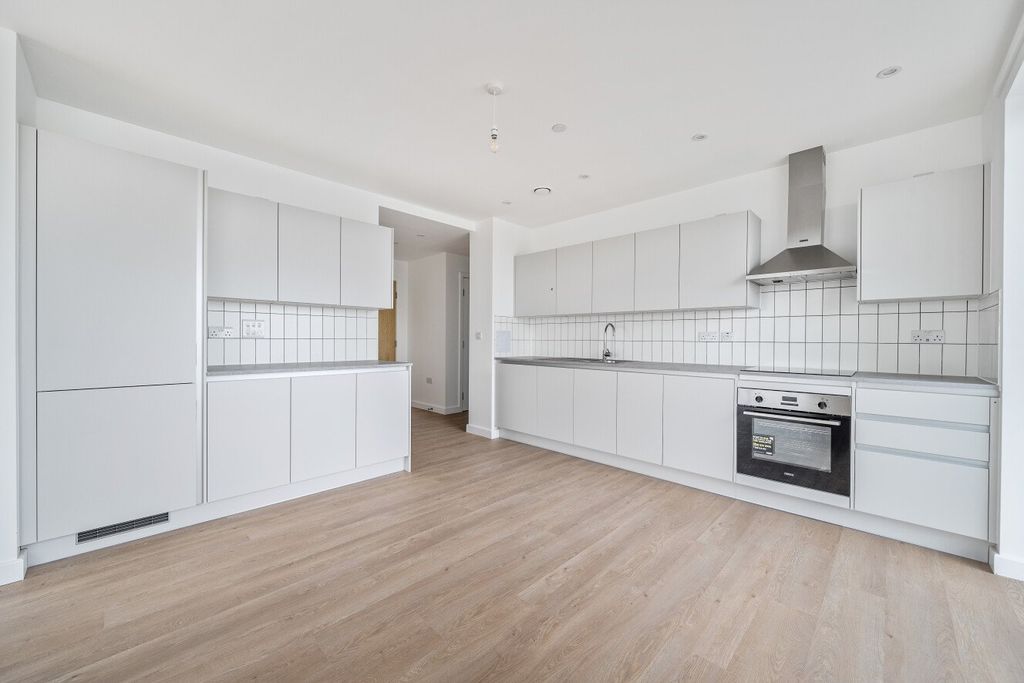 Property photo 2 of 21 Picture No. 19