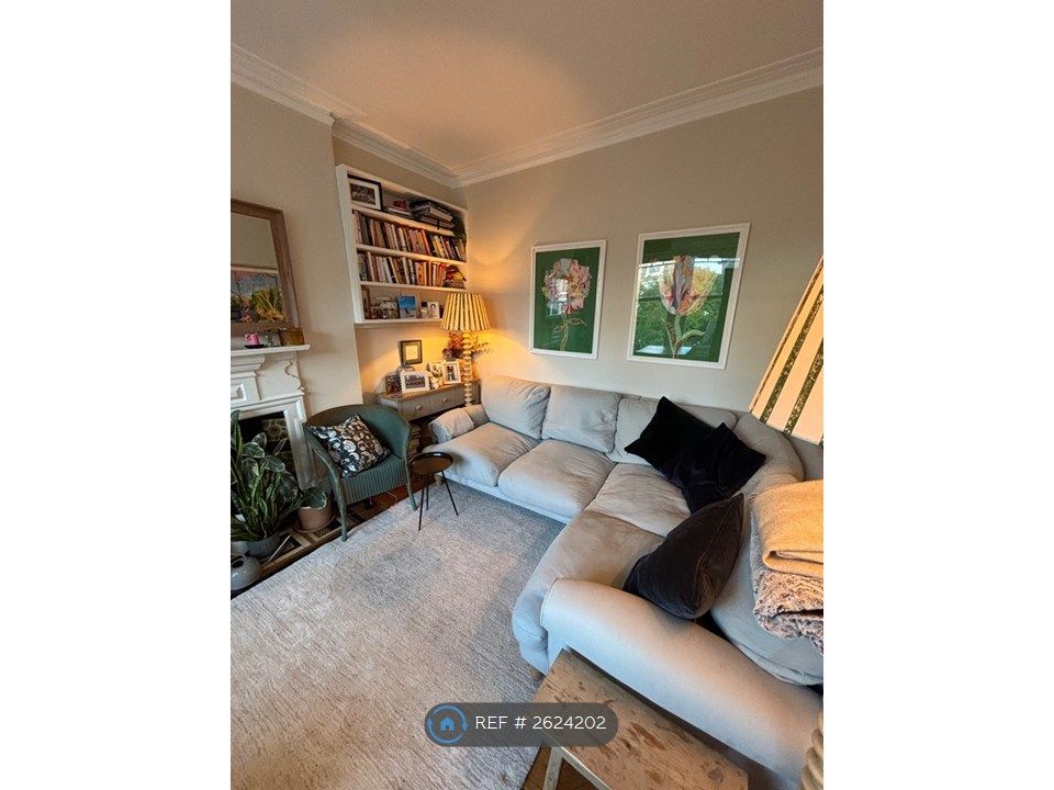 Property photo 3 of 25