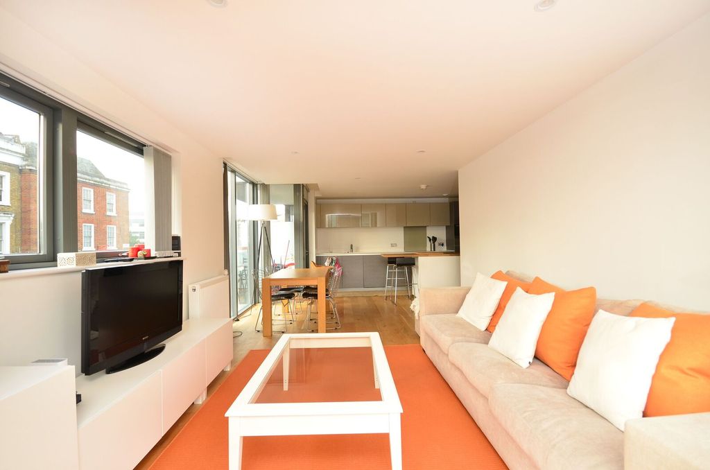 Property photo 2 of 13