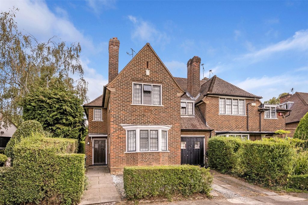 Property photo 1 of 12 Main-Image-563
