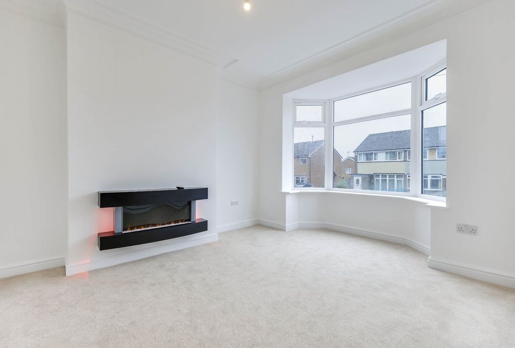 Property photo 2 of 16 Picture No. 02