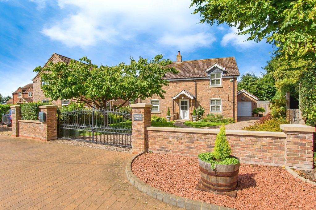 Property photo 1 of 20 Picture No. 17