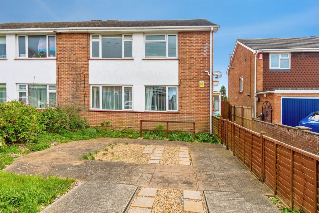 Property photo 1 of 18