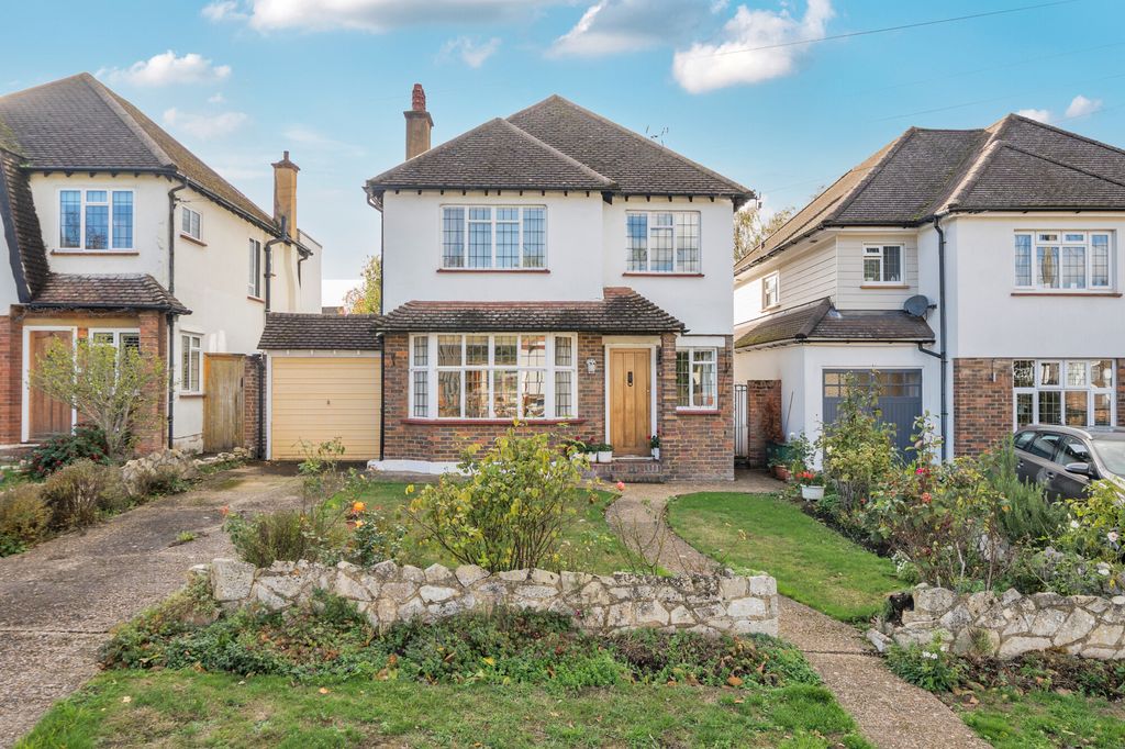 Property photo 1 of 12