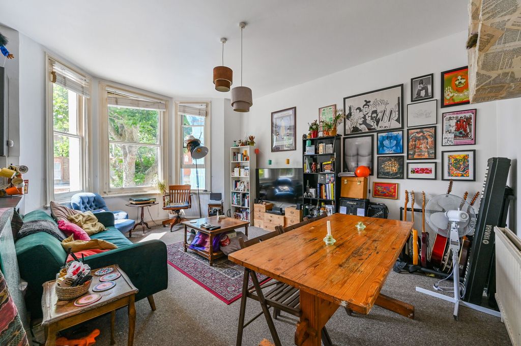 Property photo 2 of 7