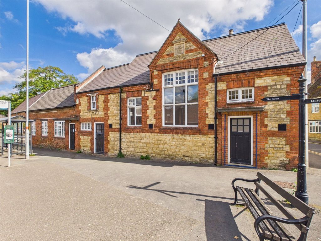 Property photo 1 of 5 Picture No. 05