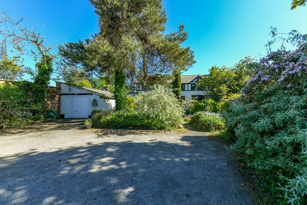 Property photo 2 of 16 External