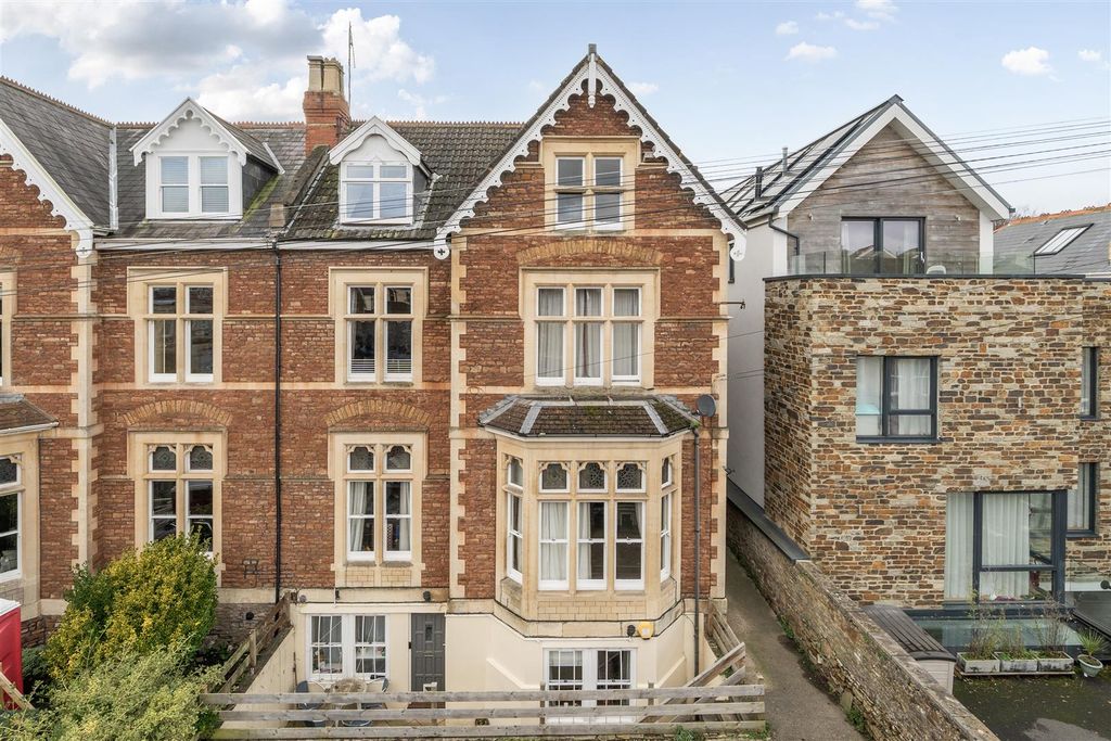 Property photo 1 of 12 Hurle Tff .Jpg