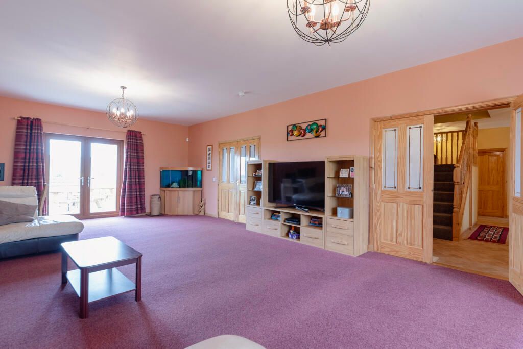 Property photo 3 of 32