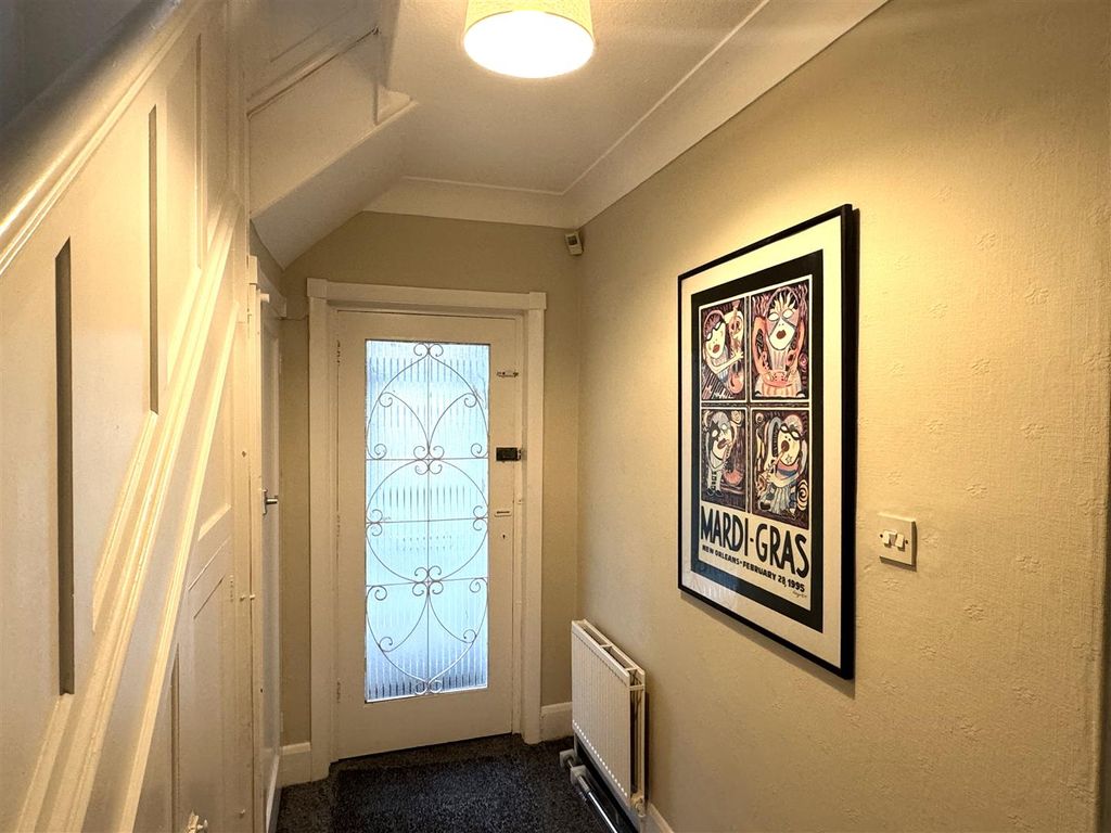 Property photo 2 of 10 Entrance 2.Jpg