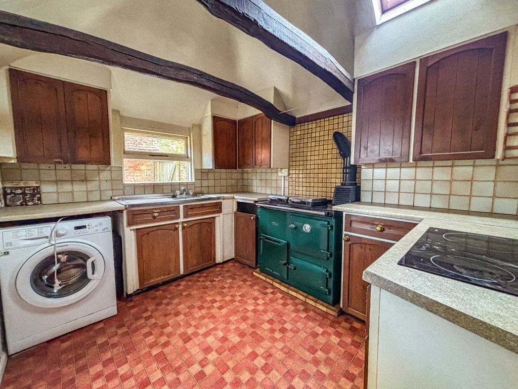 Property photo 2 of 25