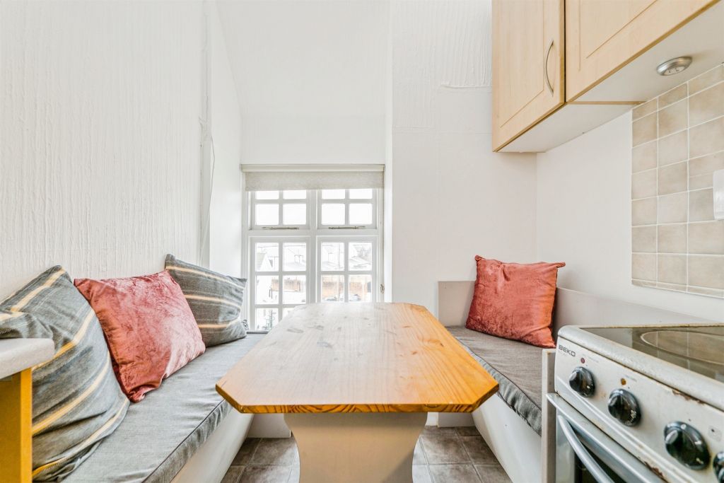 Property photo 3 of 30