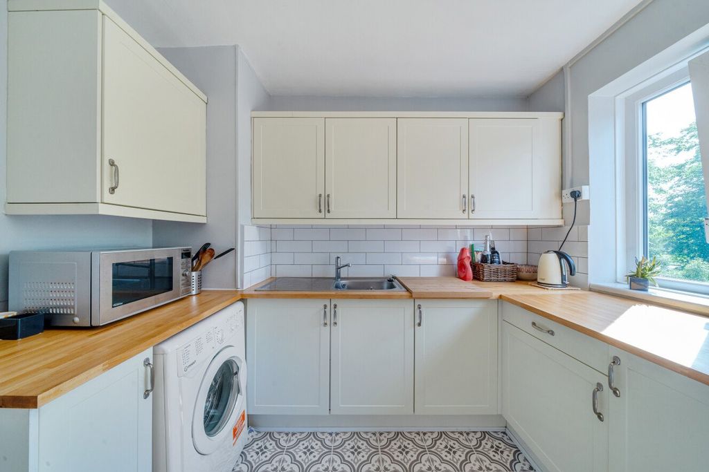 Property photo 2 of 12 Picture No. 05