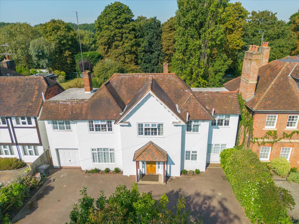 Property photo 1 of 17 Image