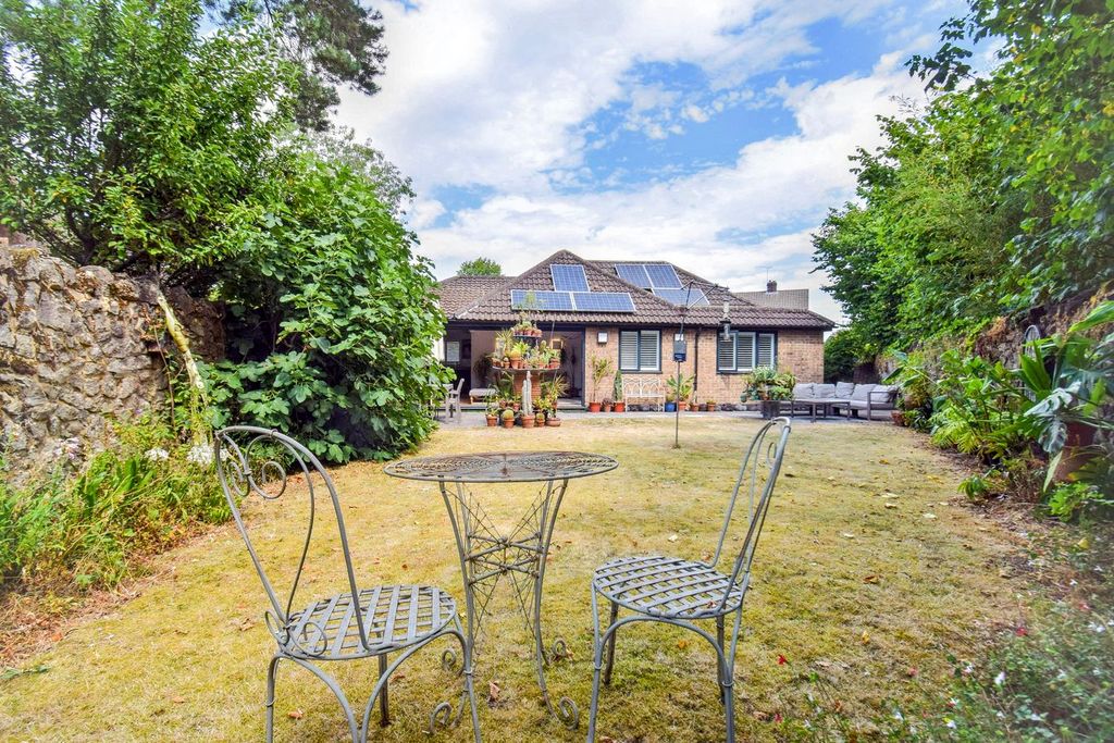 Property photo 2 of 19