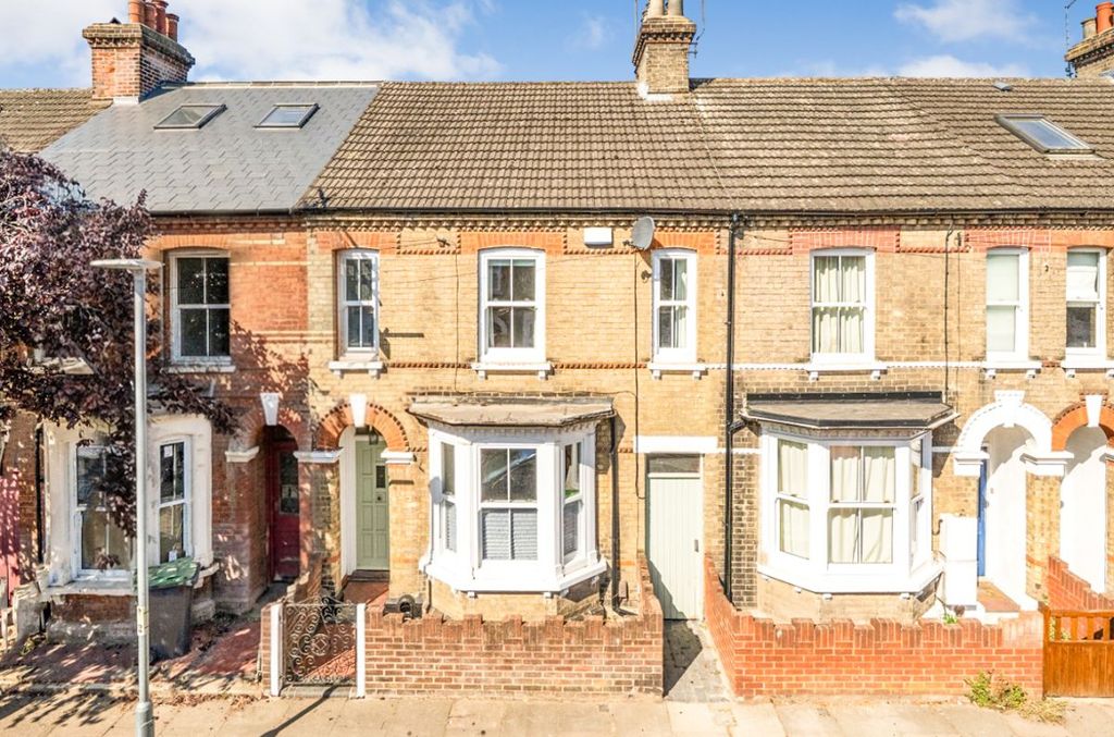 Property photo 1 of 19