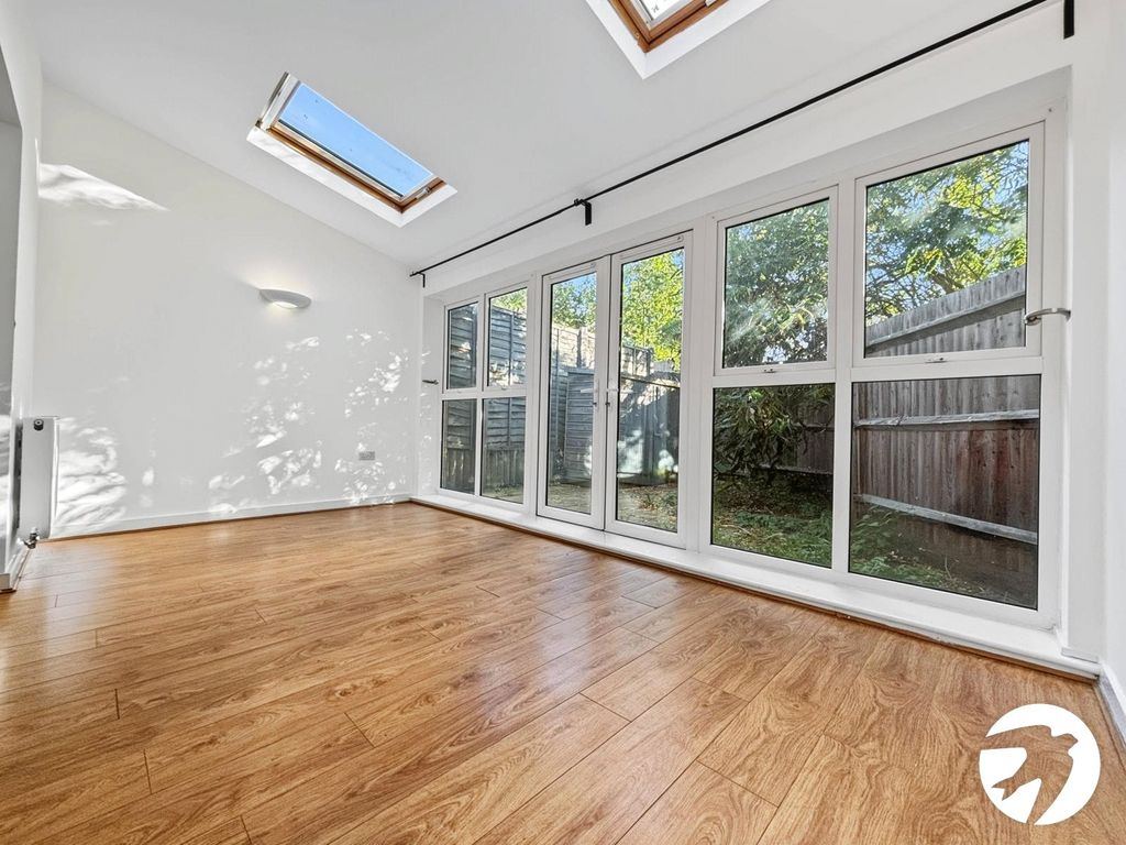 Property photo 2 of 15 Picture No. 02