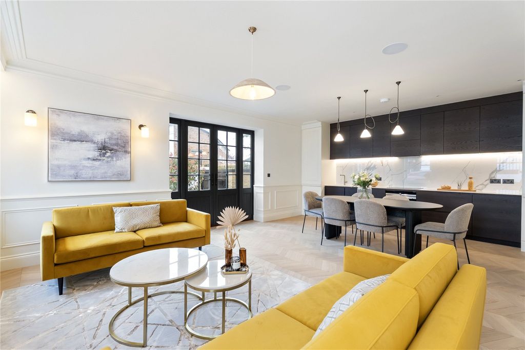 Property photo 2 of 18 Picture No. 08