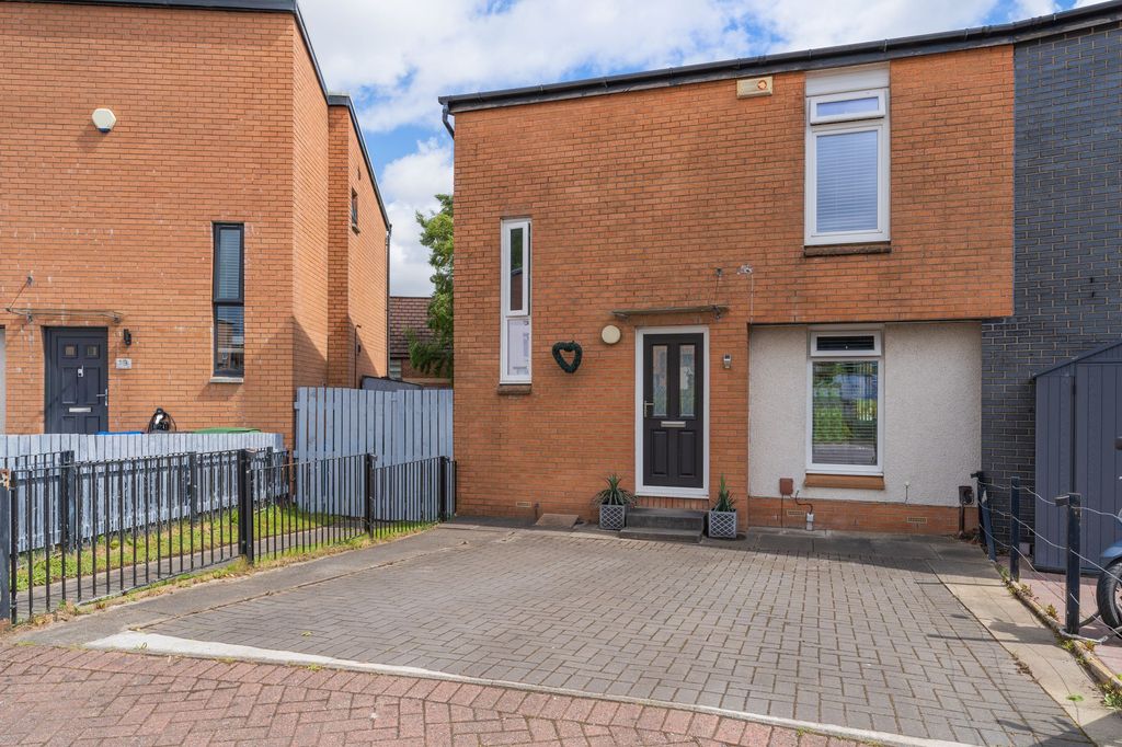 Property photo 1 of 24