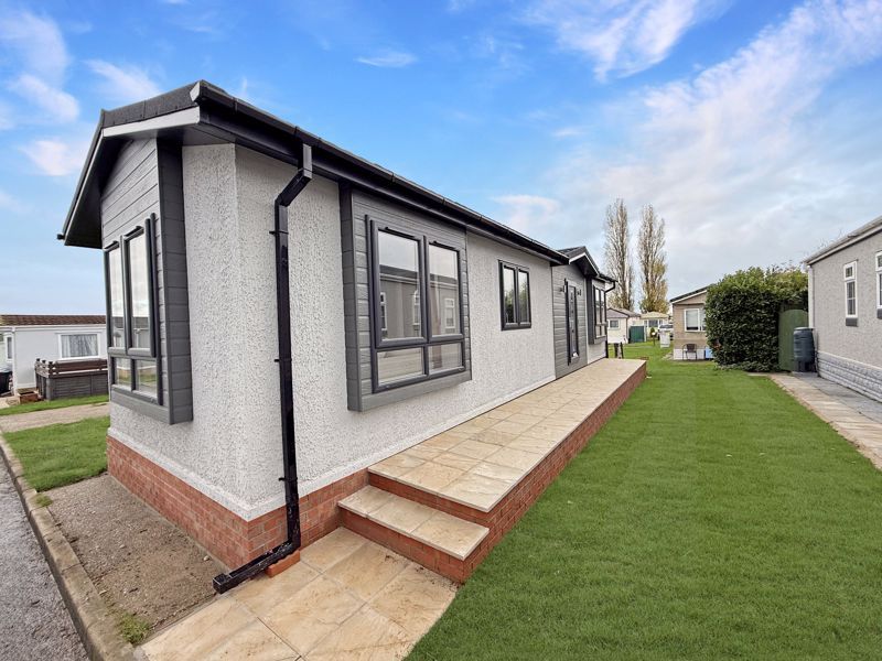 Property photo 1 of 6 Front Elevation