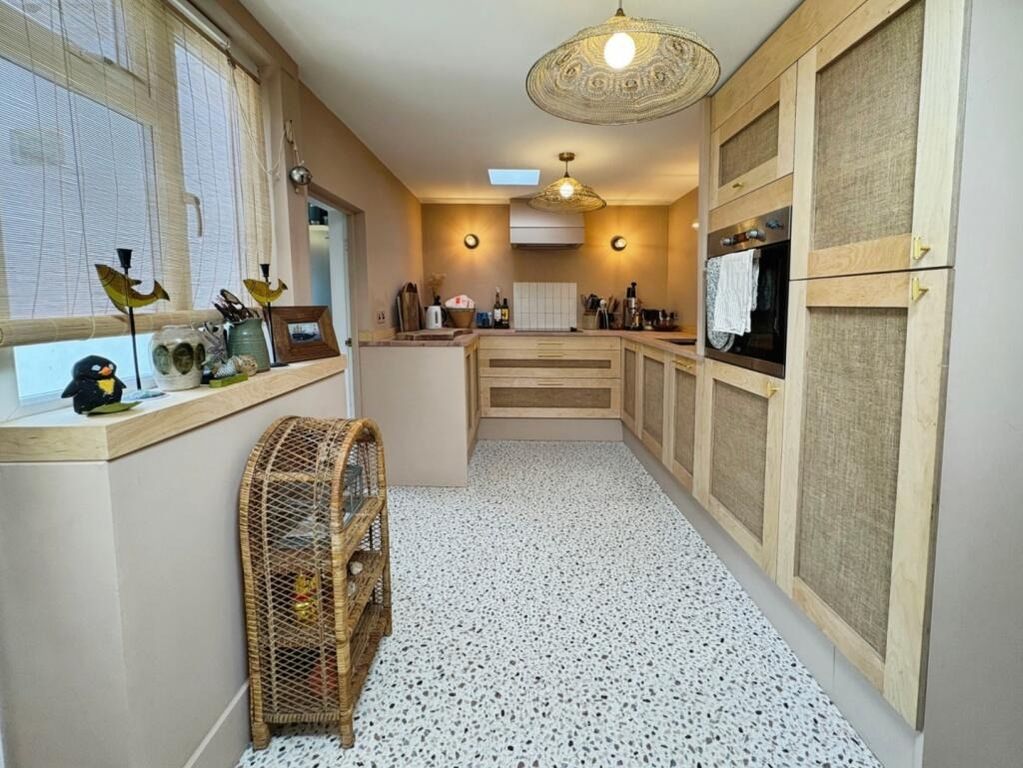 Property photo 3 of 24 4855222