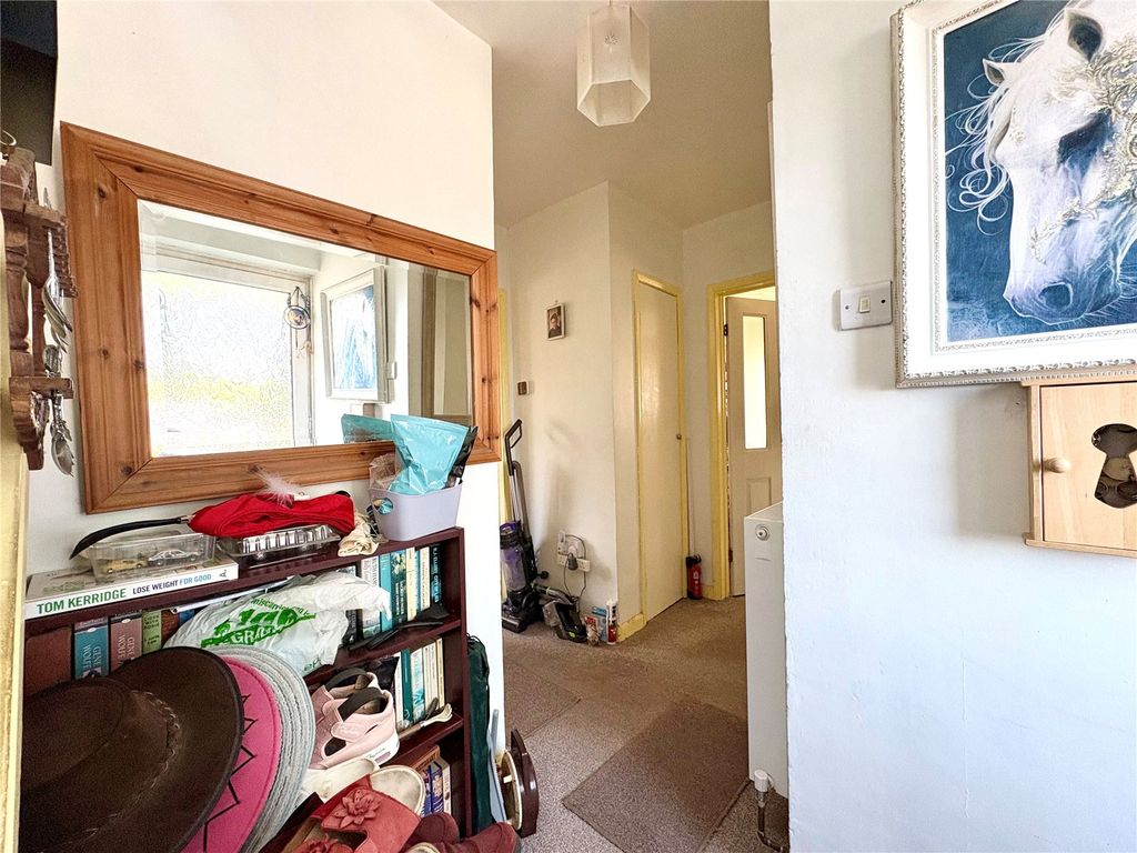 Property photo 3 of 22 Picture No. 28