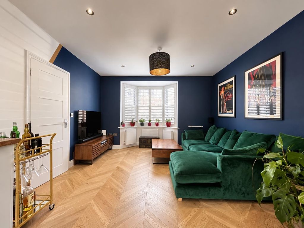 Property photo 2 of 14 Living2.Png