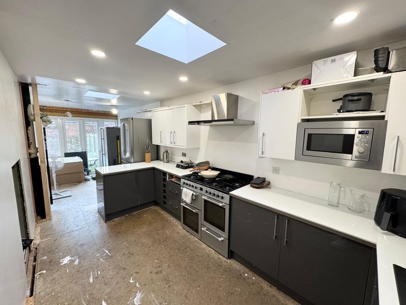 Property photo 2 of 10 Photo 9