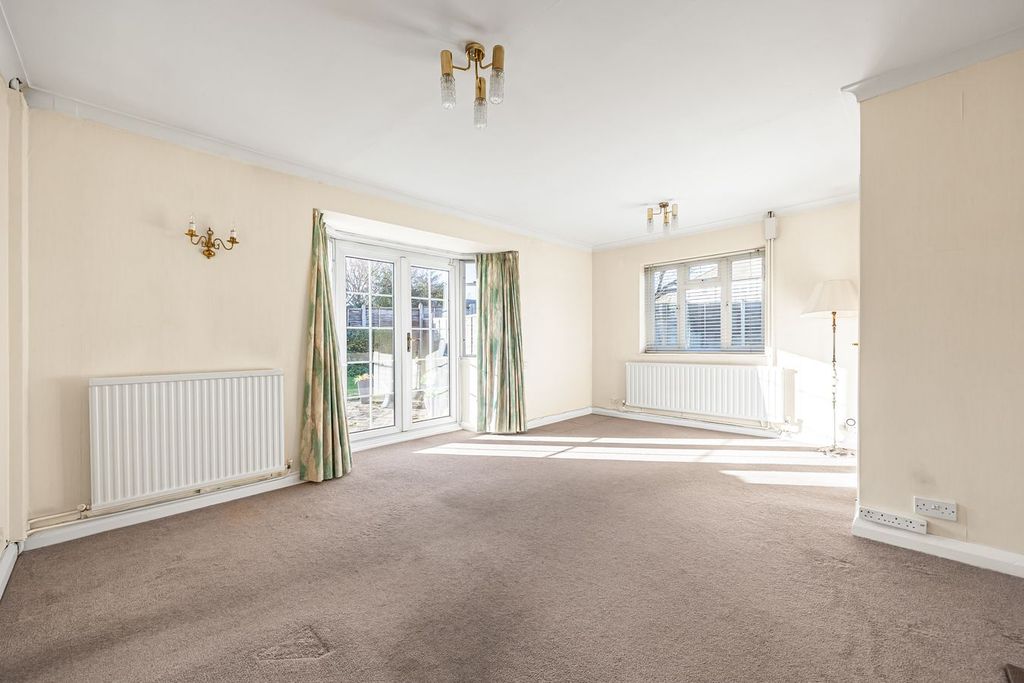 Property photo 3 of 18
