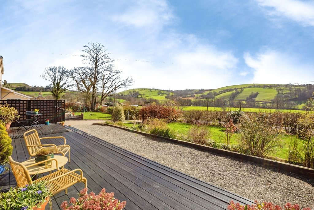 Property photo 3 of 48 Pbox-Img.Jpg