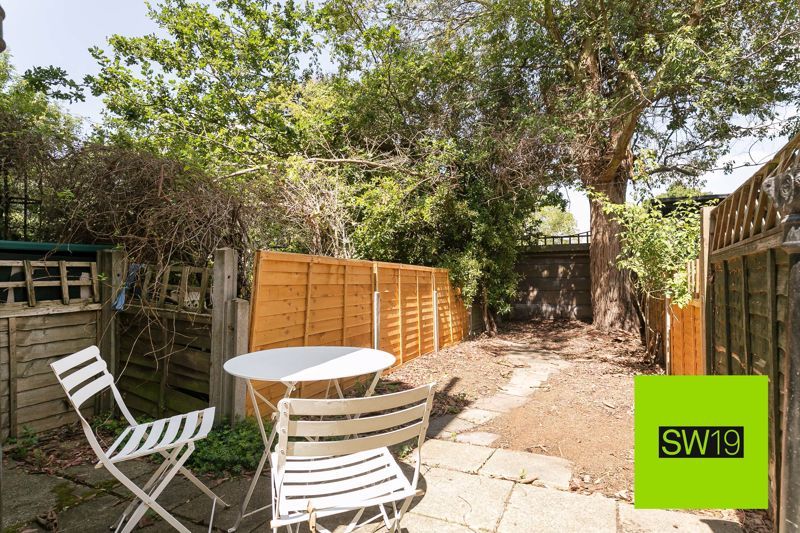 Property photo 2 of 12 Photo 7