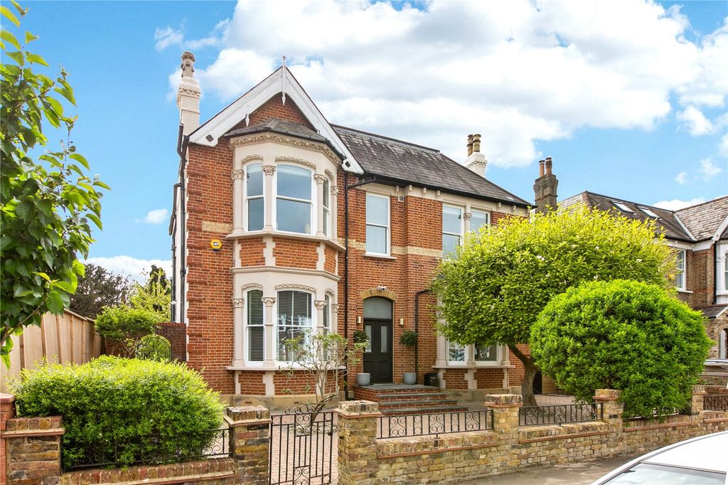 Property photo 1 of 23 External