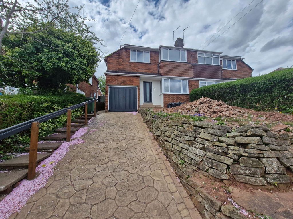 Property photo 1 of 31