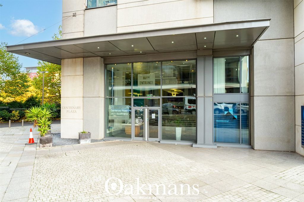 Property photo 2 of 15 Picture No. 17