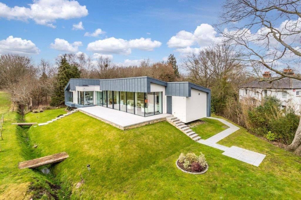 Property photo 1 of 27 Picture No. 38